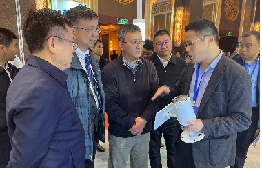 魯爾物聯(lián)壓電雨量一體機亮相第四屆水文監(jiān)測儀器設(shè)備推介會