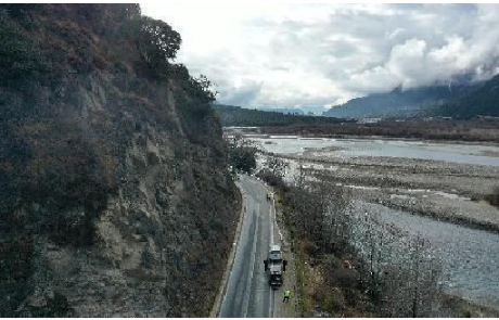 The Supporting Road Maintenance and Traffic Assurance Project for the Sichuan-Tibet Railway